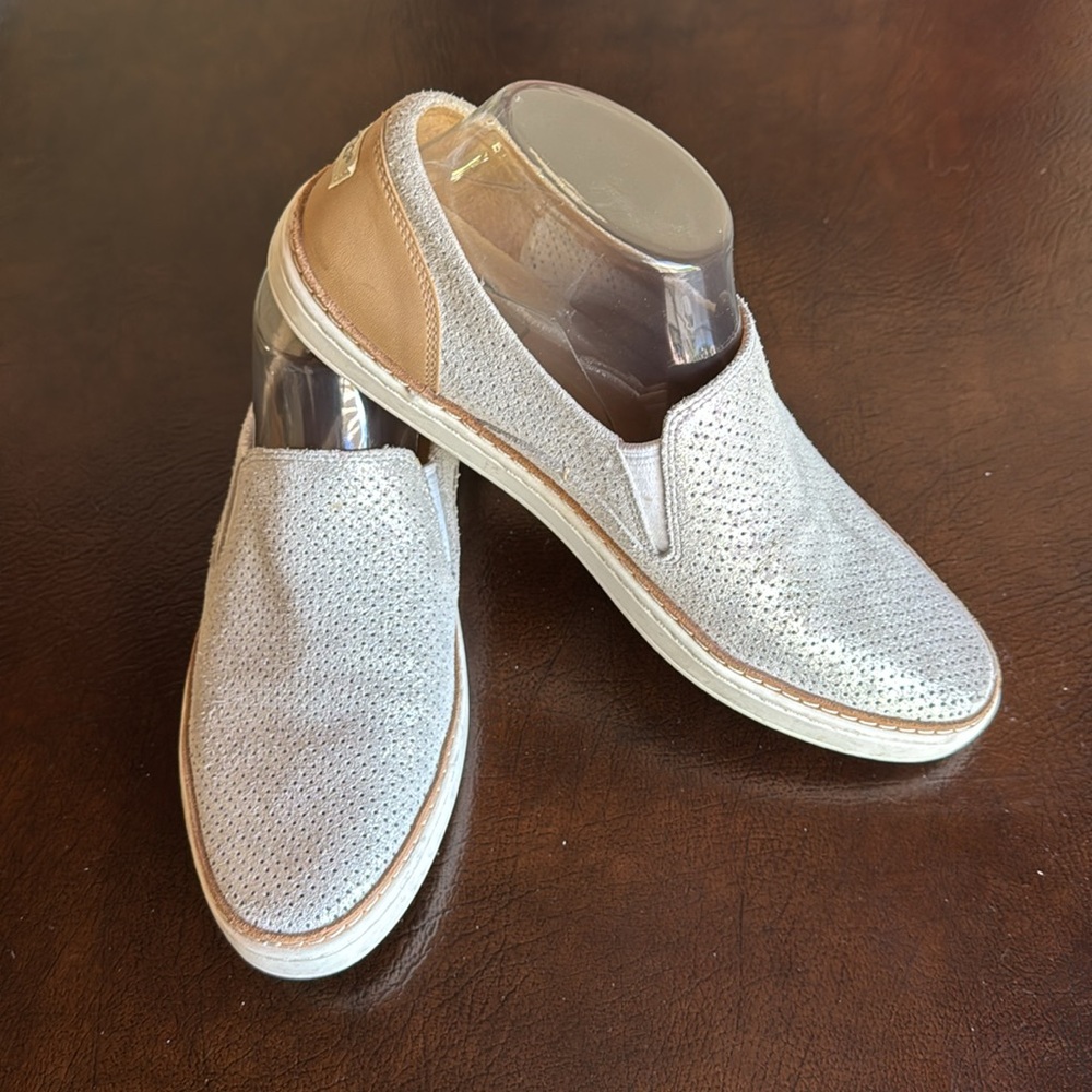 Ugg Adley Silver Slip On Sneaker - Picture 1 of 9
